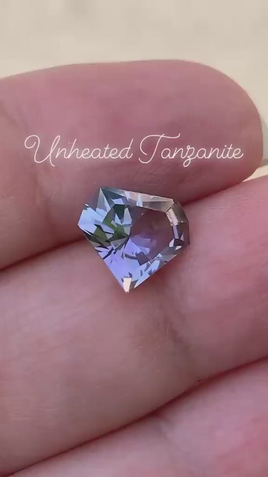 superman Tanzanite